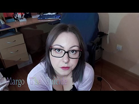 ❤️ Sexy Girl mit Brille saugt Dildo tief vor der Kamera ❌ Sex video bei de.purchasexz.top ❤